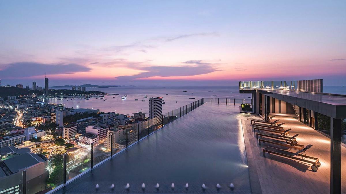 The Base Central Pattaya By Pattaya Holiday Exterior photo