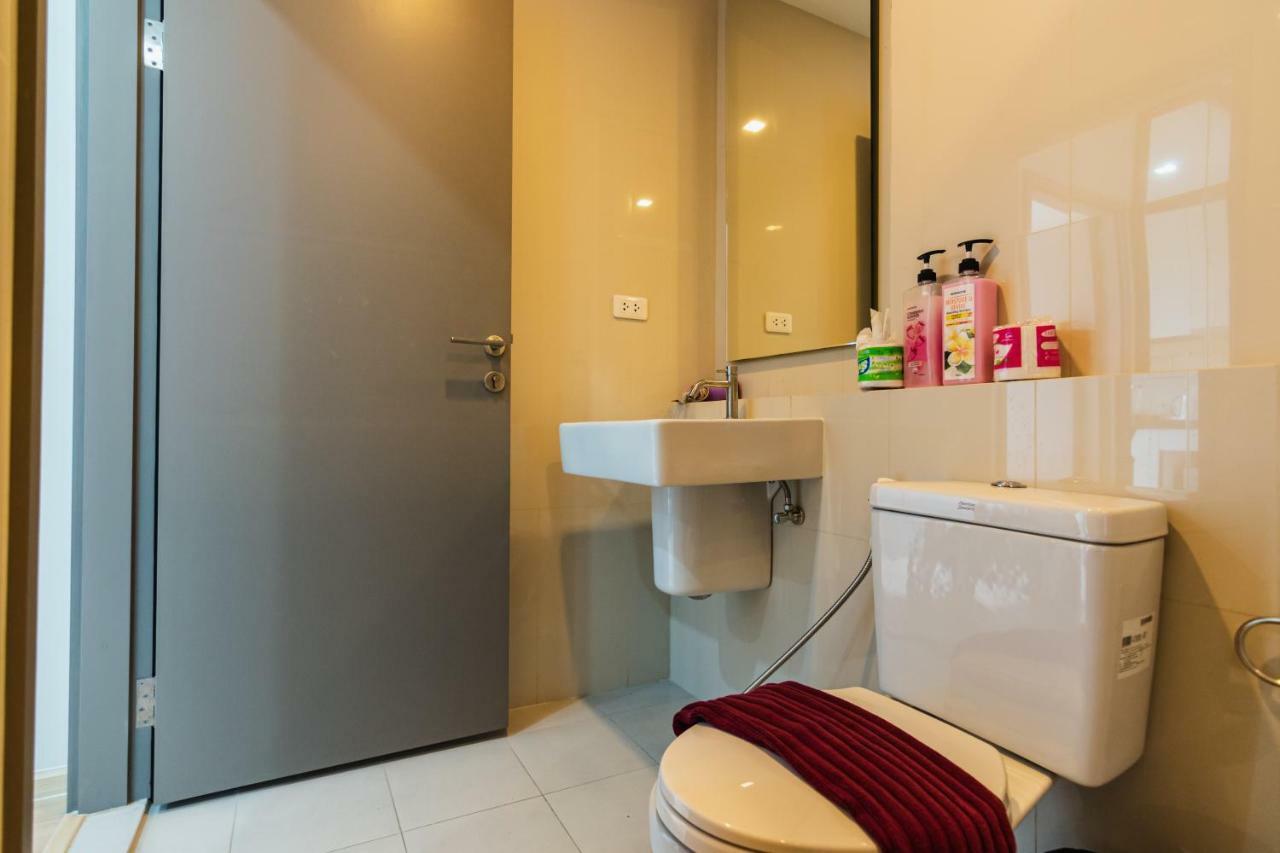 The Base Central Pattaya By Pattaya Holiday Exterior photo